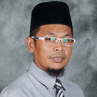 Associate Professor Dr. Halikul bin Lenando